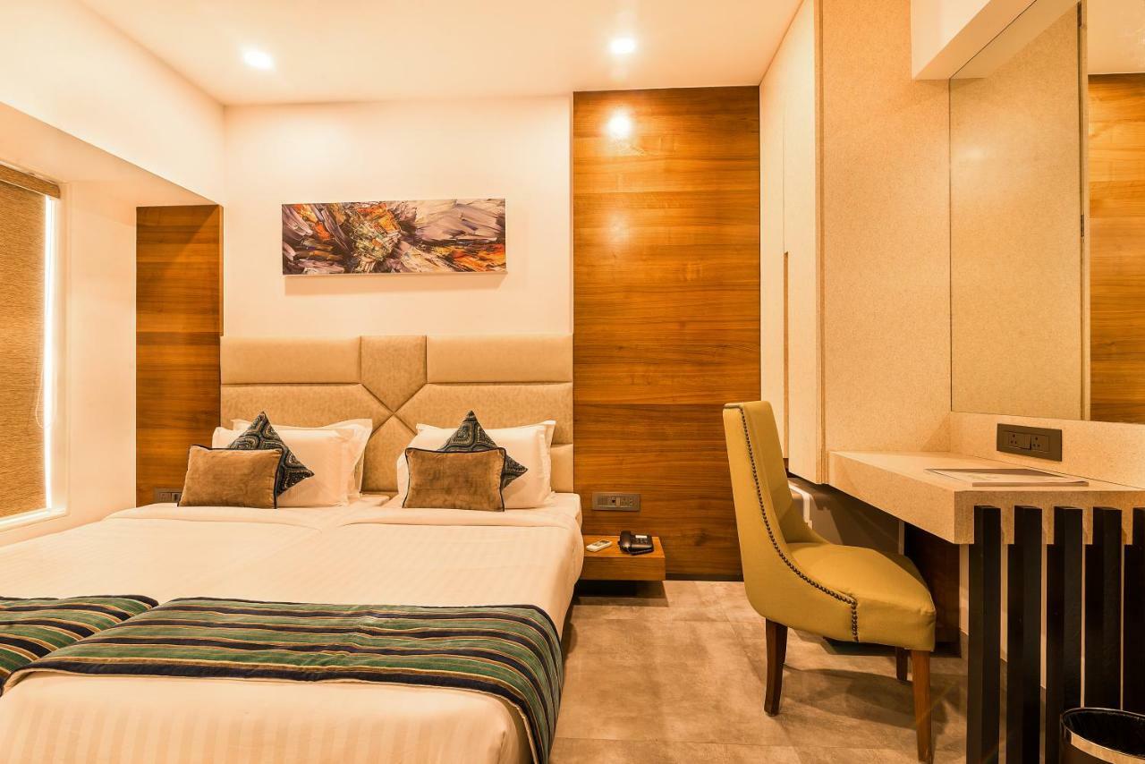 Hotel Wego Bombay Eksteriør billede